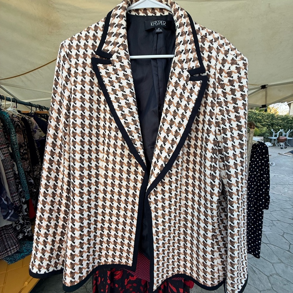 Kasper Women's Houndstooth Blazer - Black, White, and Brown